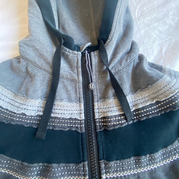 Lululemon Feel Good Hoodie - Picture 6 of 7